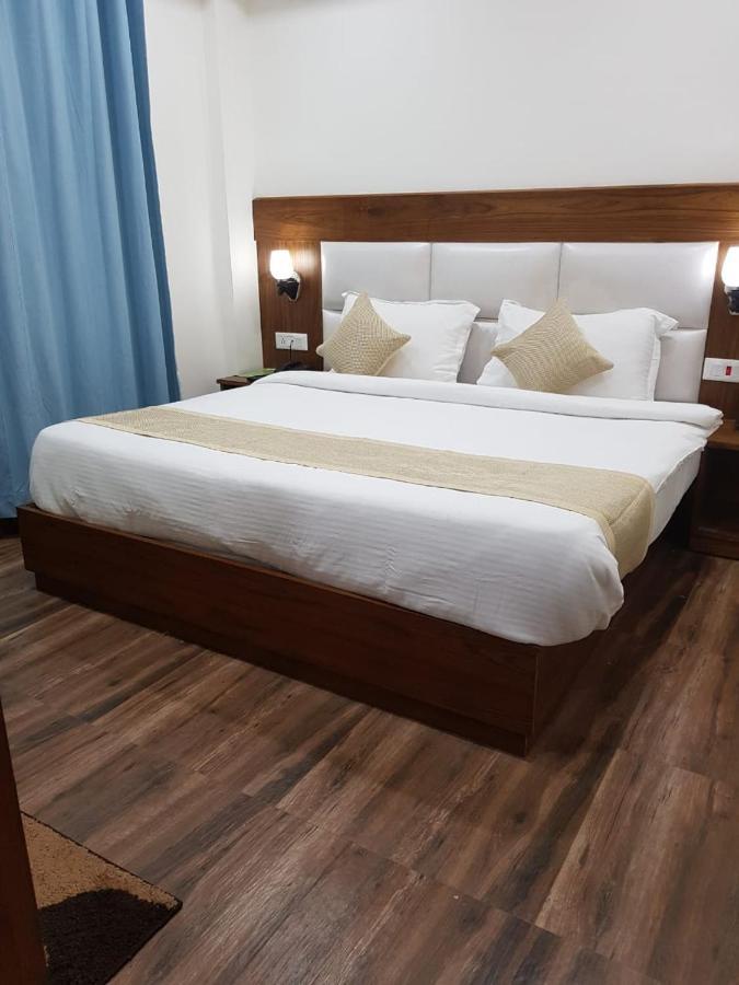 Hotel The Paal Shimla Bagian luar foto